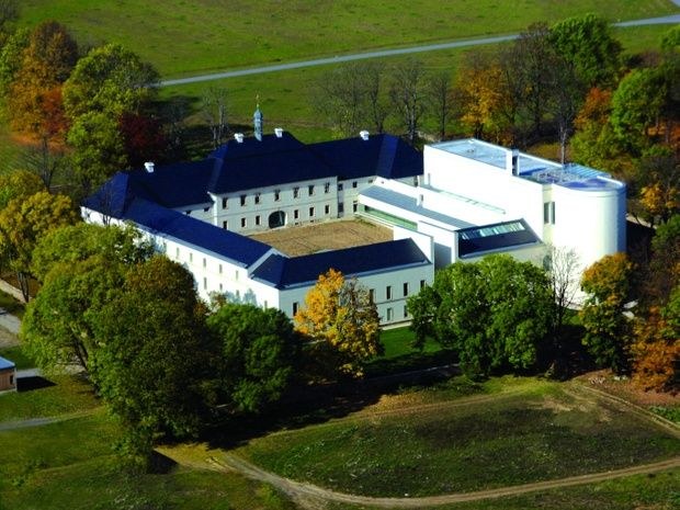 Novy-Dvur-Abbaye-Vue-Aerienne